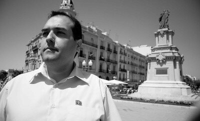 Alejandro cao deBenos